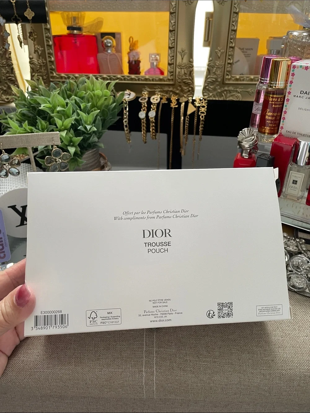 ✨Dior White Quilted Cosmetic Pouch with Silver Zip✨NEW IN BOX